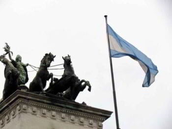 Crítica al pago de la deuda total de la Argentina con el FMI