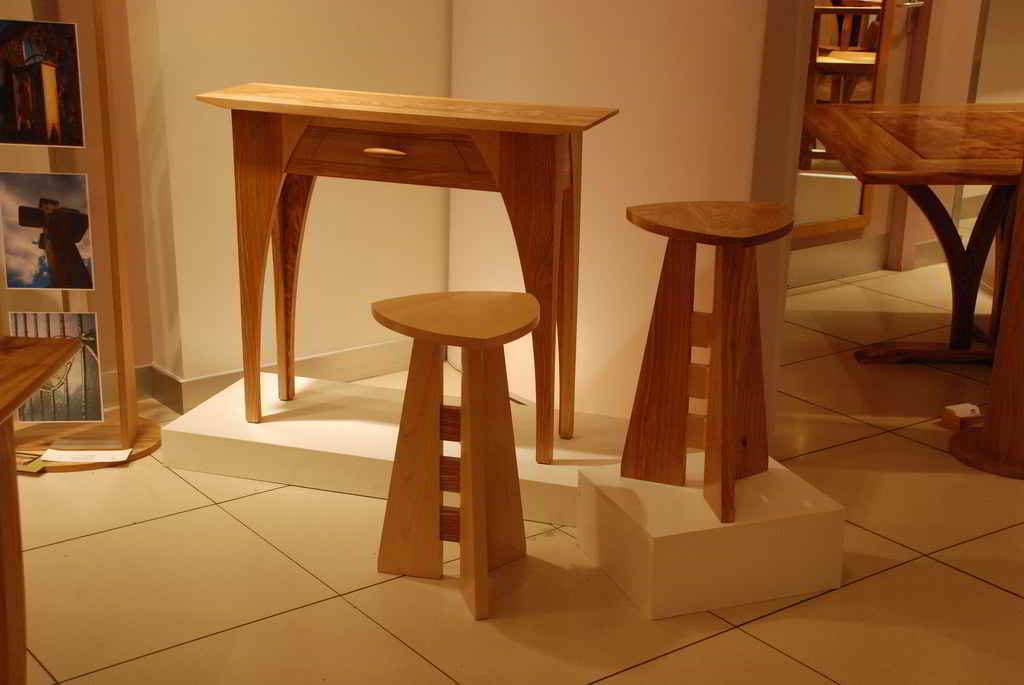  Juego de 2 patas de madera para muebles, marco de madera maciza  fuerte y resistente, para mesa de comedor, mesa de computadora, mesa de  comedor : Herramientas y Mejoras del Hogar